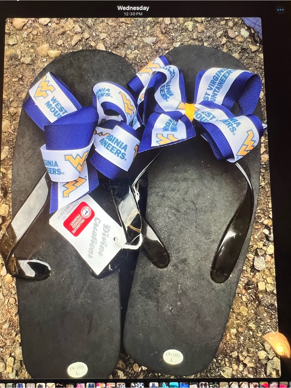 West Virginia Mountaineers women’s  Bow Flip Flop Sandals - Blue & White
